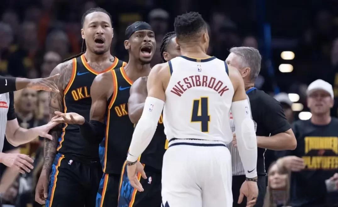 掘金不敌雷霆,遭遇连败 掘金不敌雷霆,遭遇连败