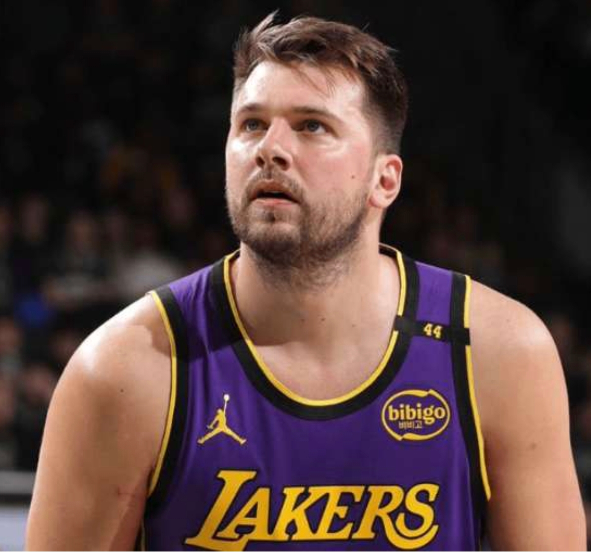 雄鹿血洗加拿大男篮,东契奇送出助攻的简单介绍 雄鹿血洗加拿大男篮,东契奇送出助攻的简单介绍