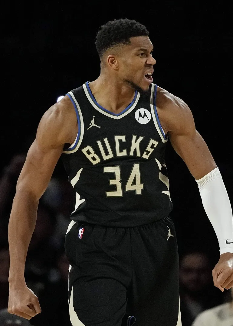 关于骑士碾压湖人,字母哥状态火热的信息 关于骑士碾压湖人,字母哥状态火热的信息