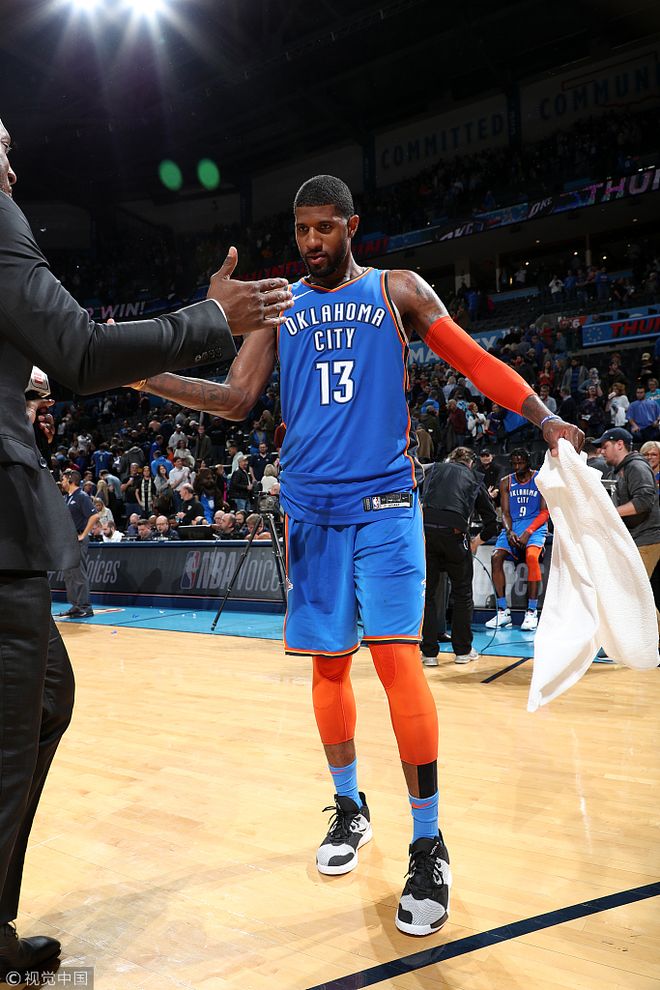 广州队翻盘爵士，乔治关键制胜