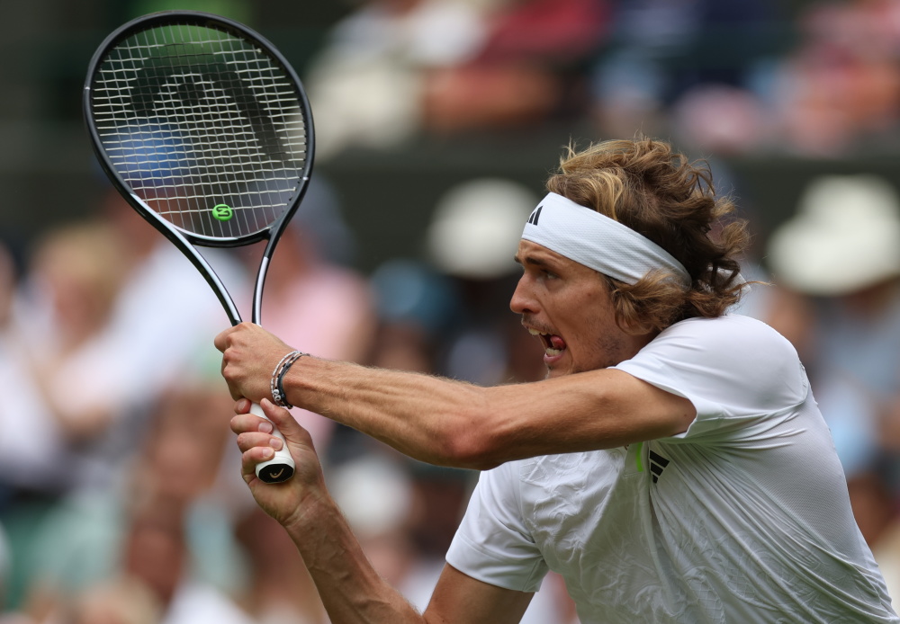 温网险胜拉沃尔杯,兹维列夫惊艳四座 温网险胜拉沃尔杯,兹维列夫惊艳四座