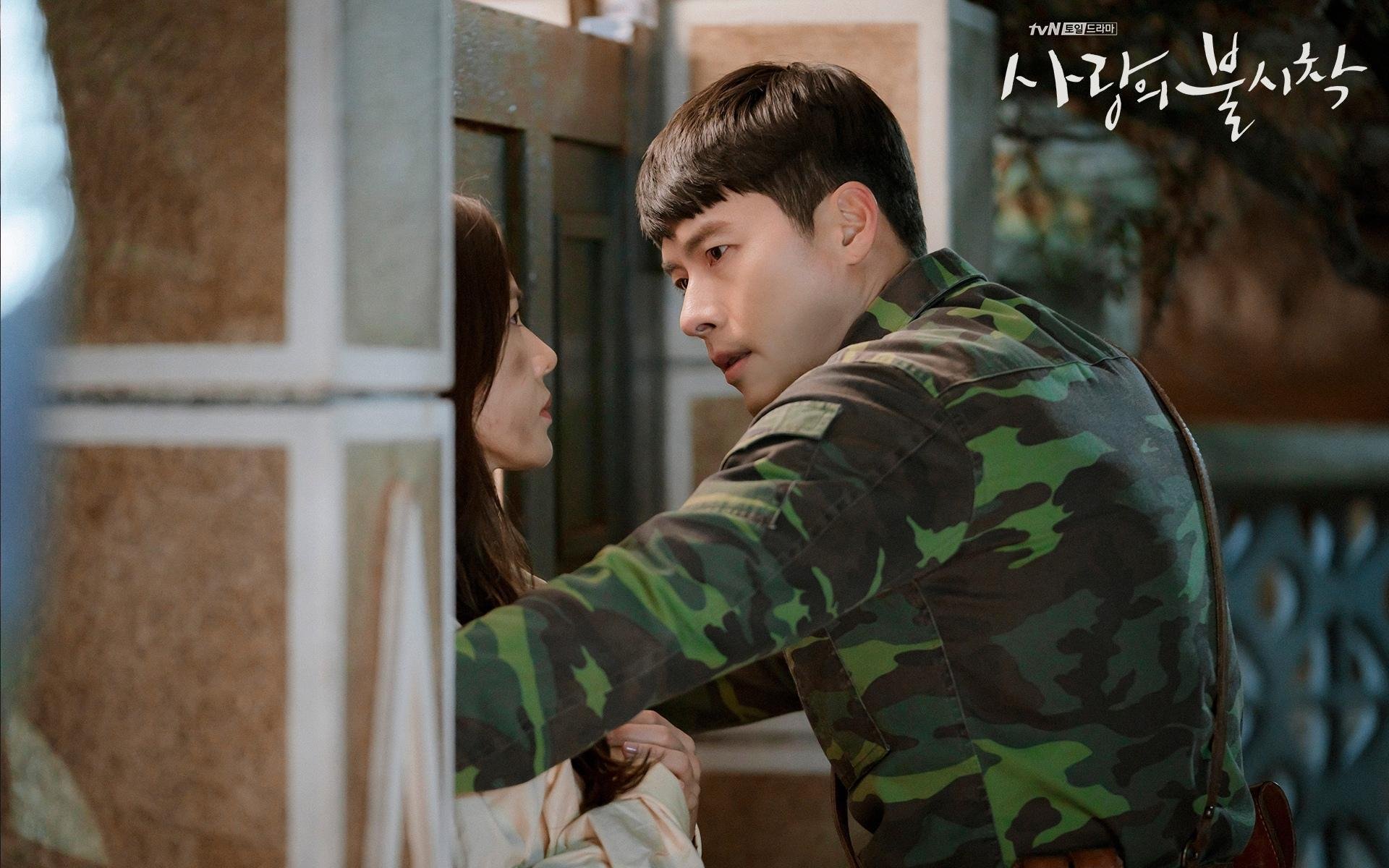 欧冠奇迹！那不勒斯稳稳拿下巴萨，亚洲之光李刚仁关键时刻站出来