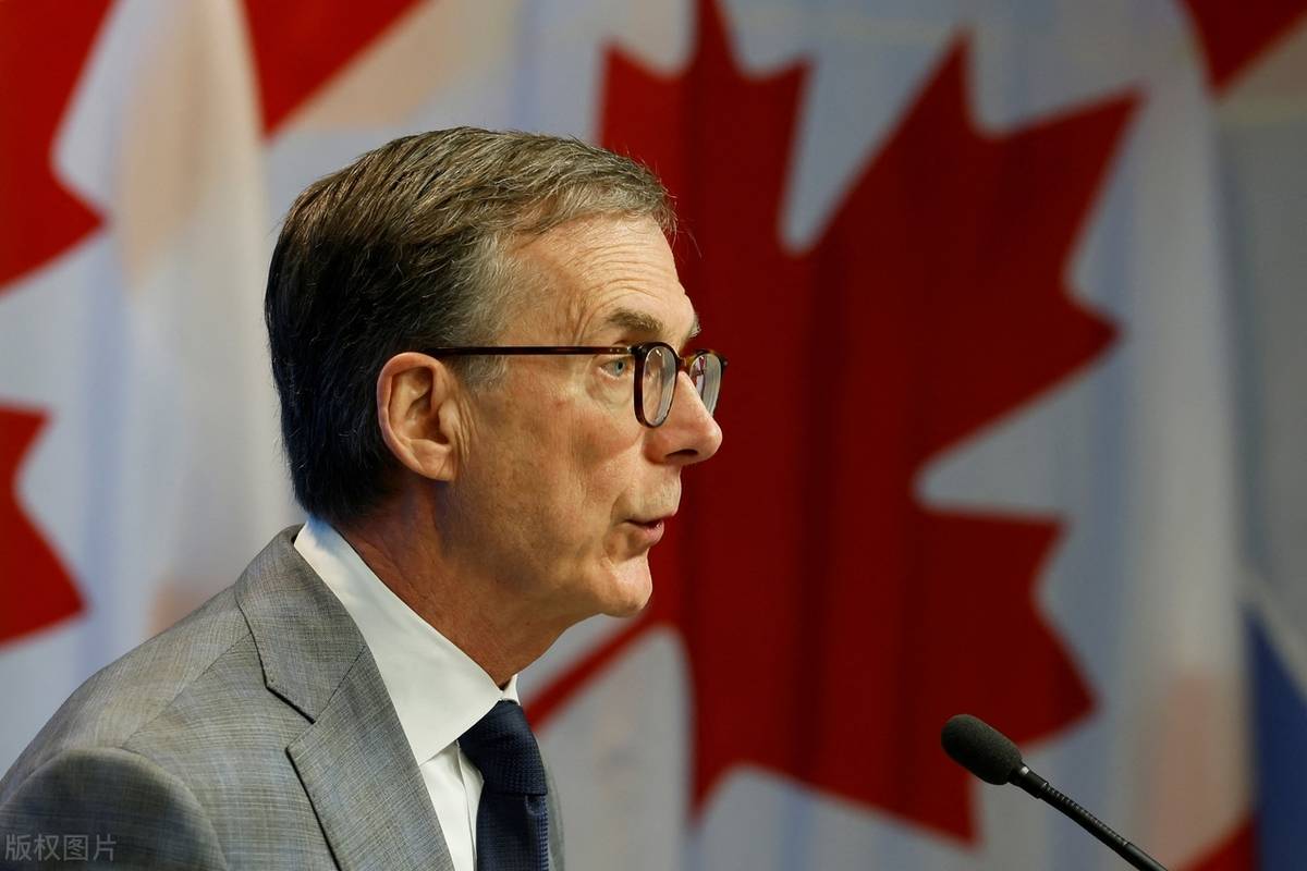 开云体育登录-AC米兰对阵美国，黄喜灿成为全场焦点