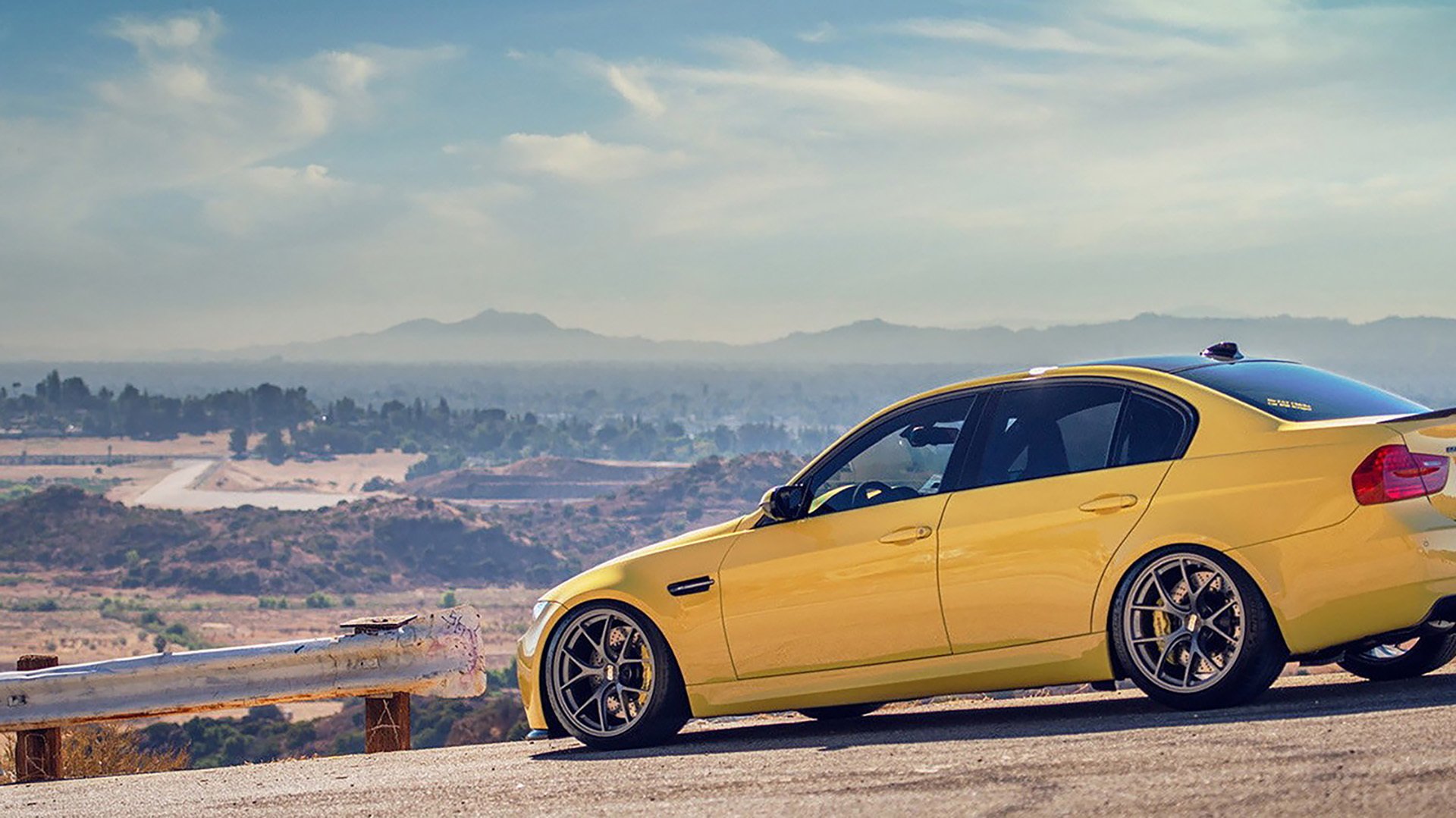 开云体育入口-沙漠中的绿洲神话，卡塔尔三球逆转突尼斯，加克波加冕关键先生